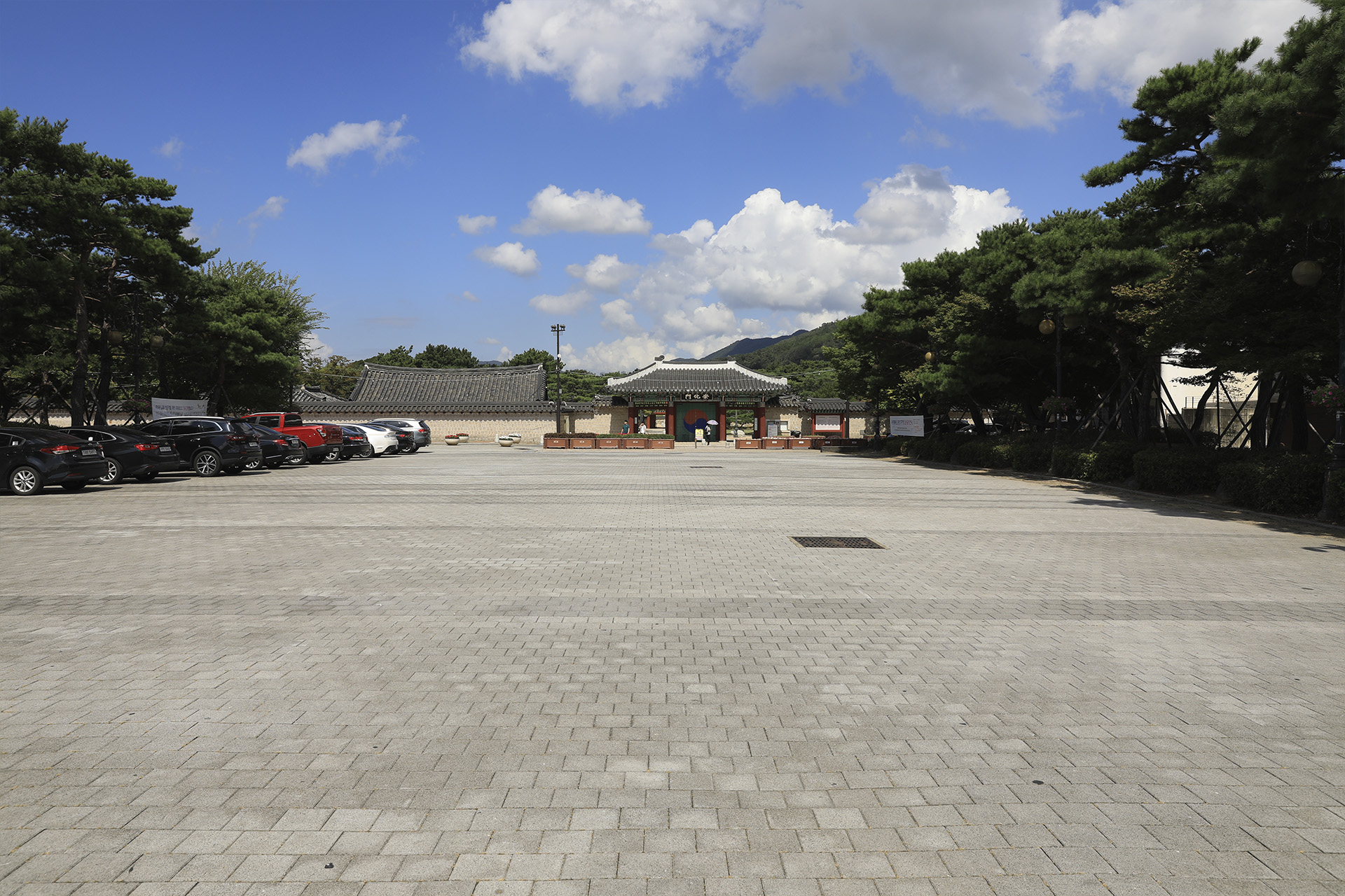 김해시 수로왕릉