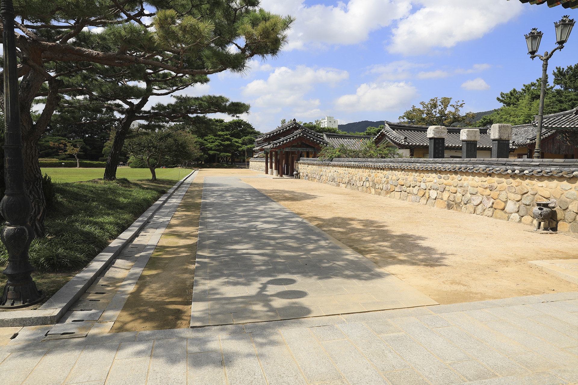 김해시 수로왕릉