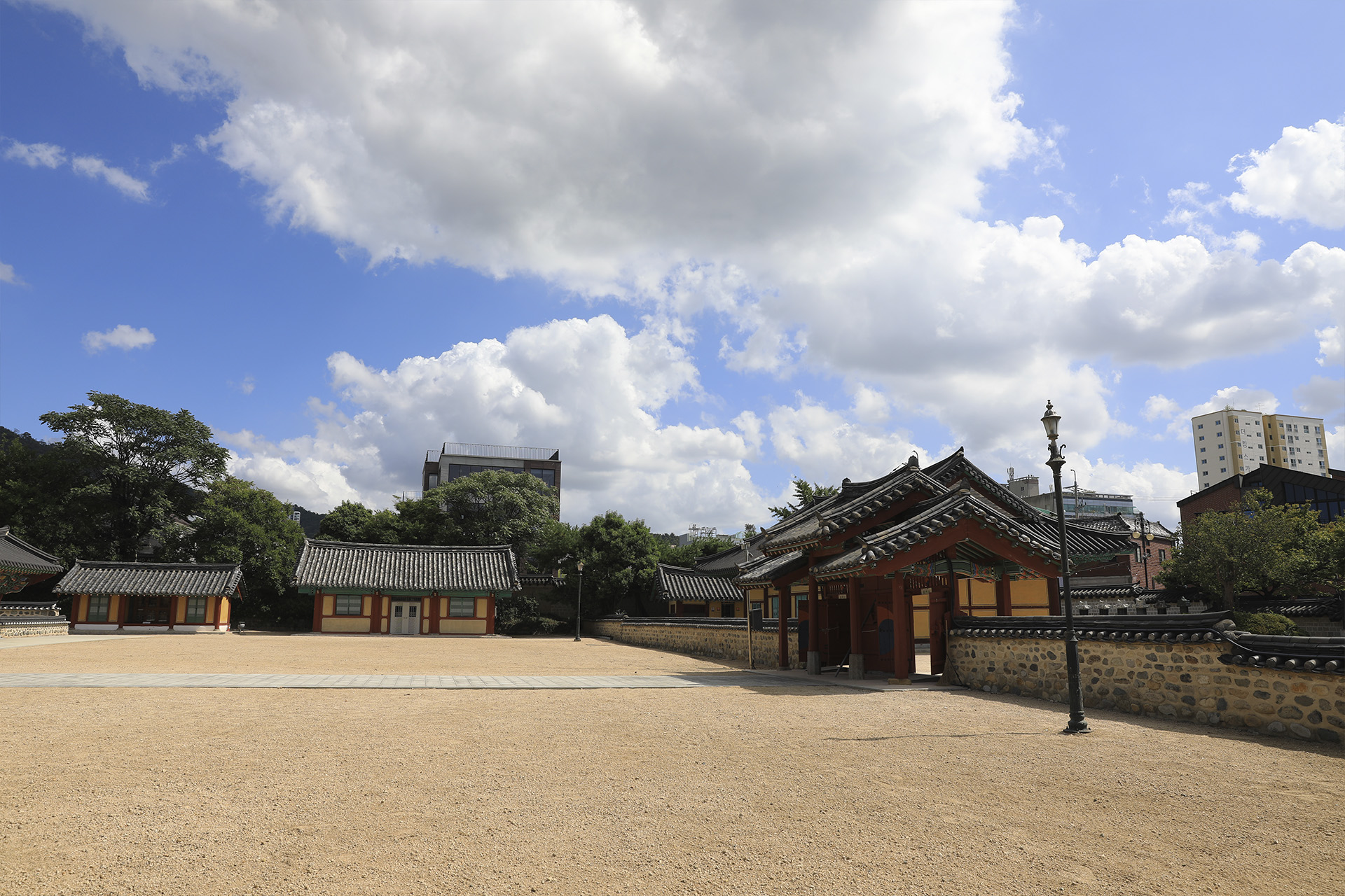 김해시 수로왕릉