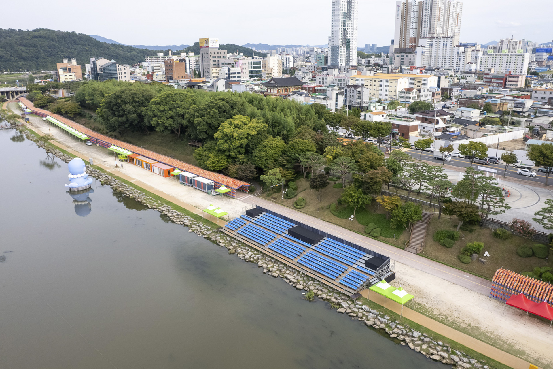 진주시 남가람공원