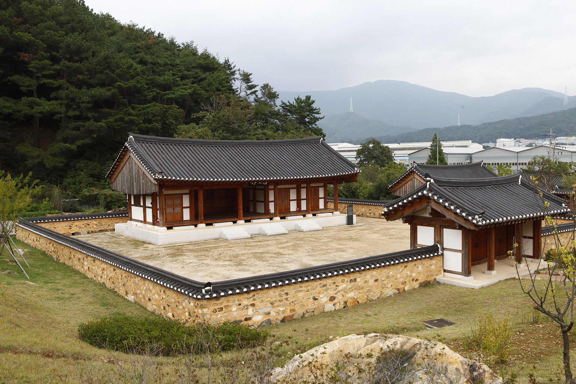 박제상 유적 효충사