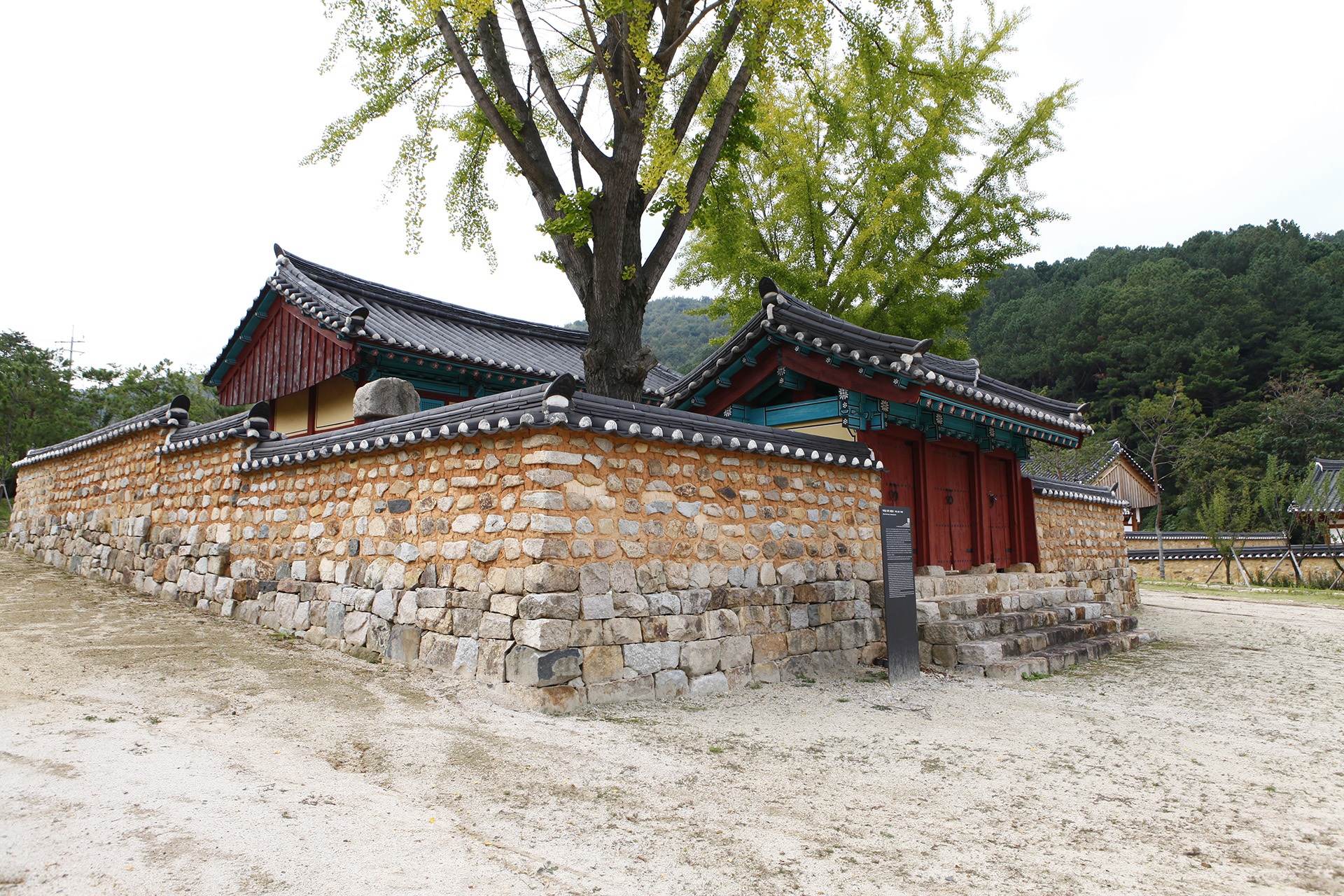 박제상 유적 효충사