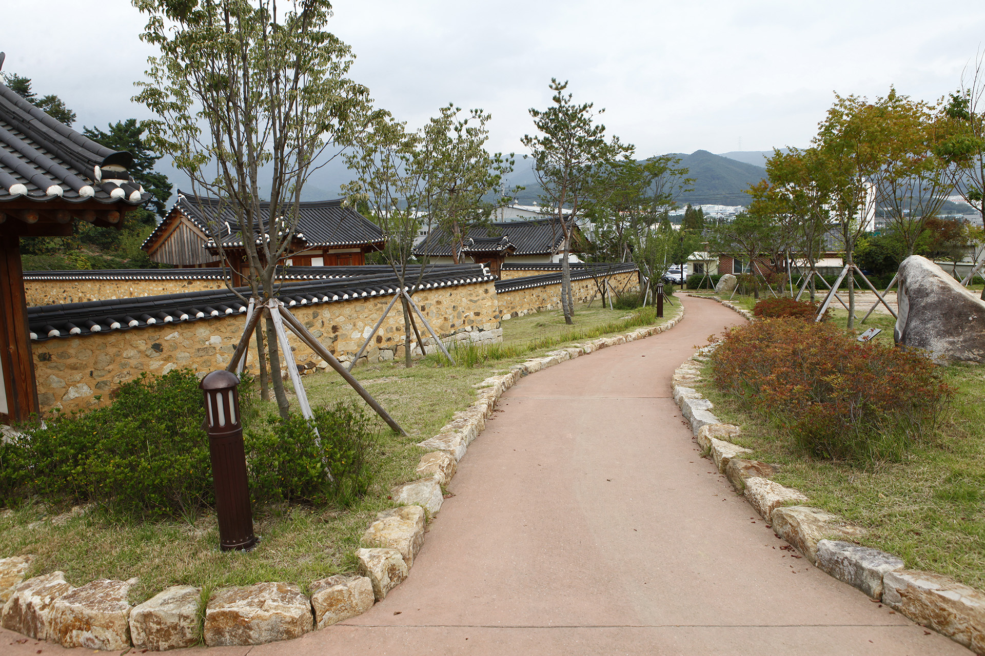 박제상 유적 효충사