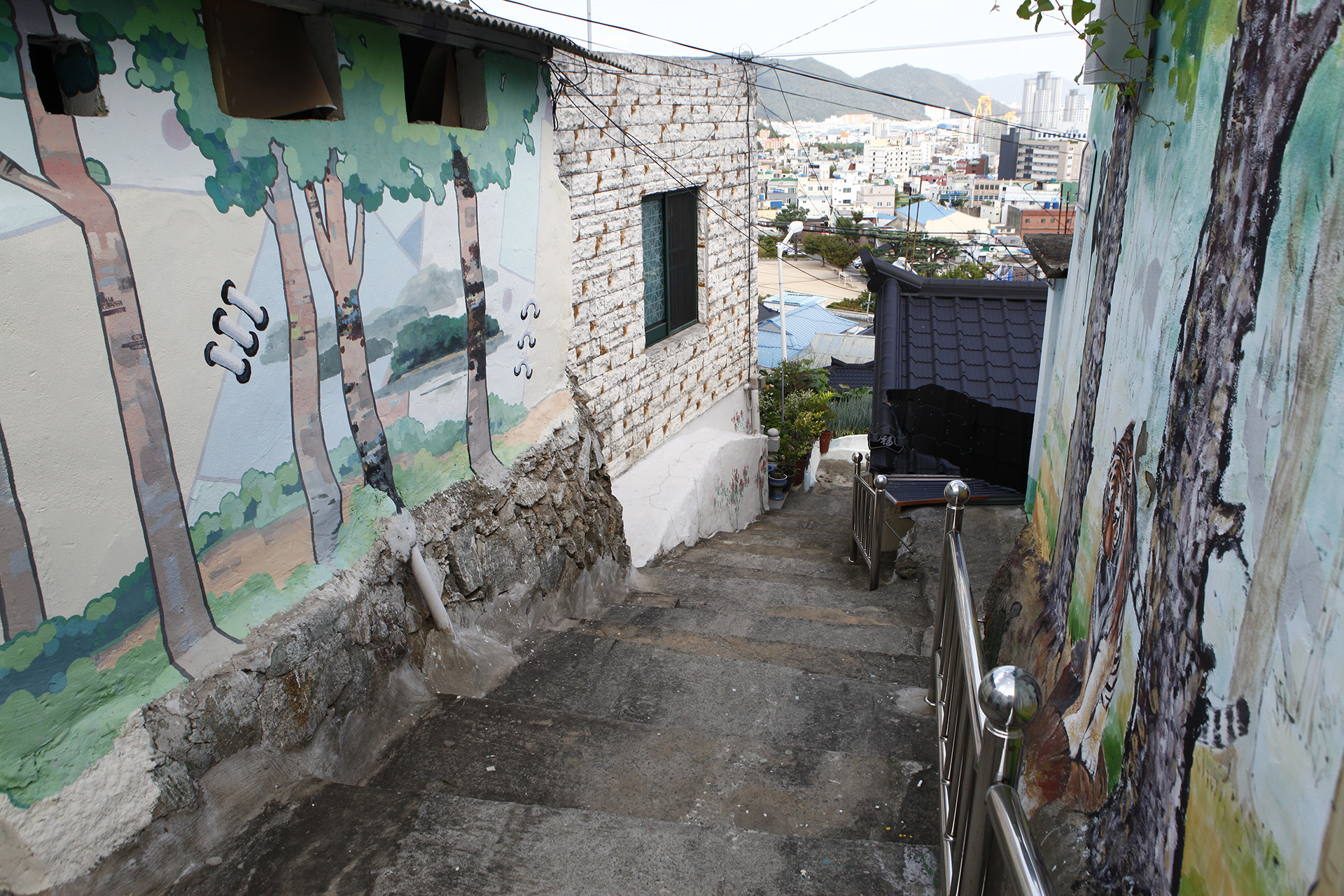 가고파 꼬부랑길 벽화마을