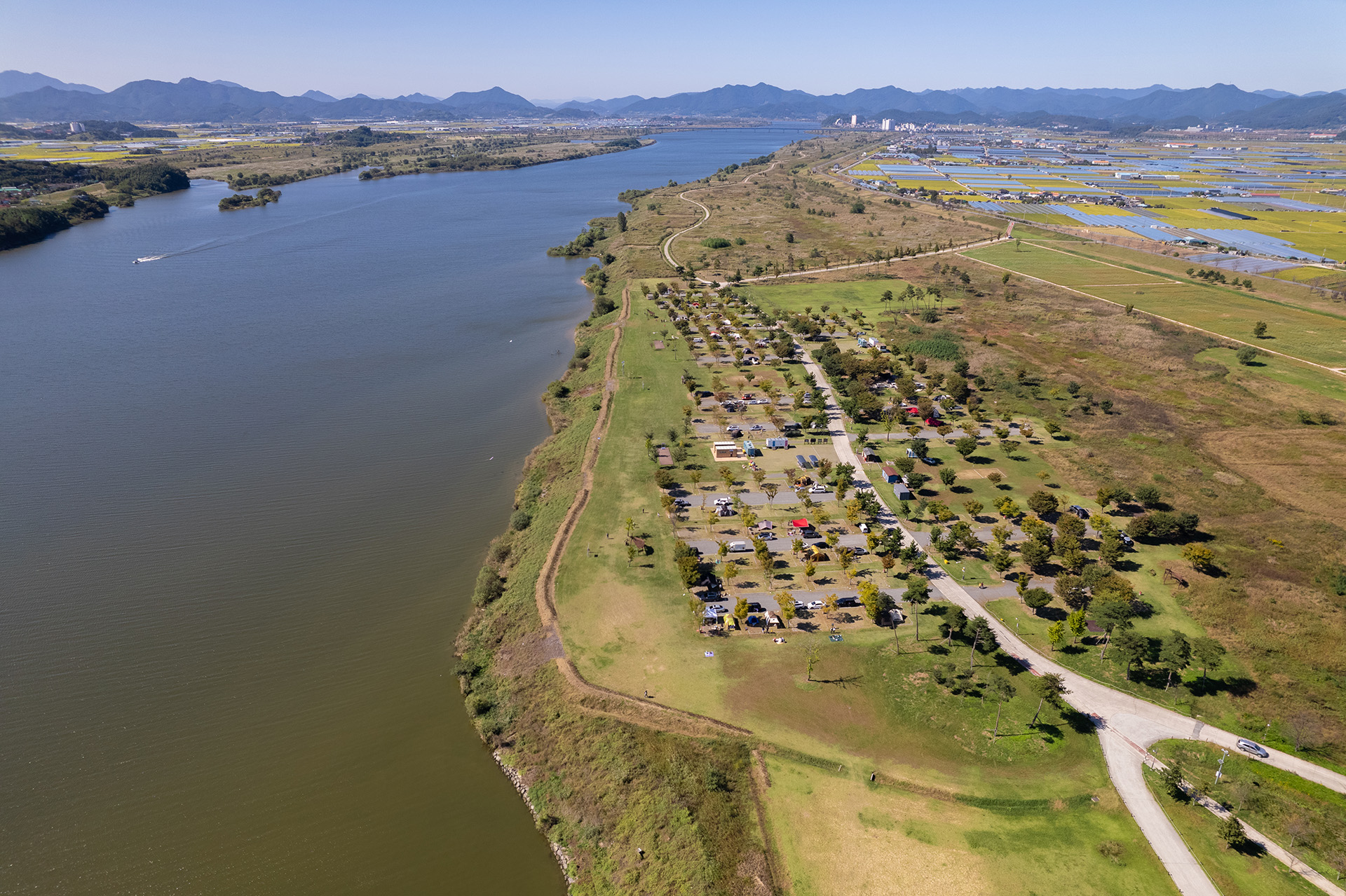 밀양아리랑 오토캠핑장