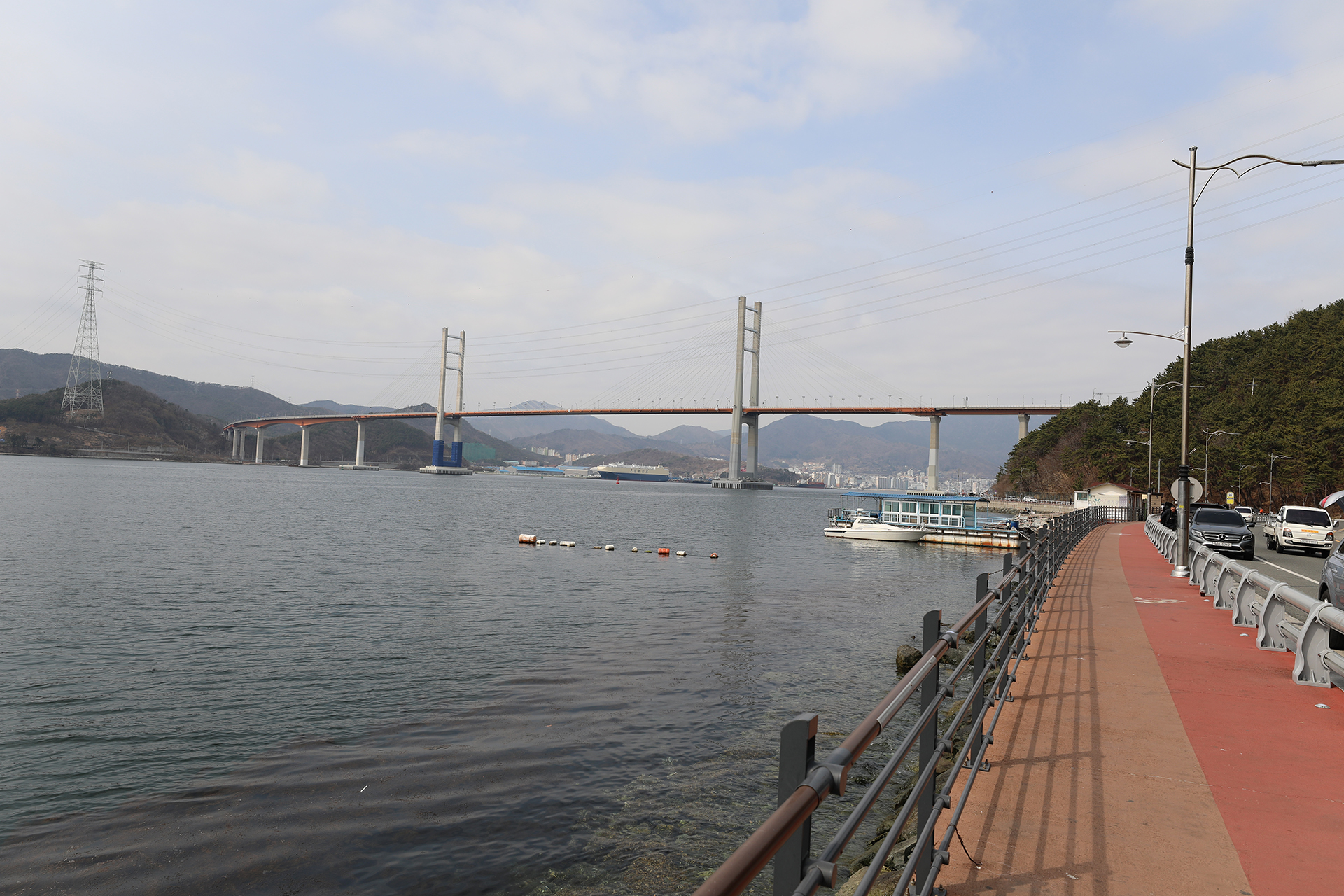 창원시 귀산동 해안도로