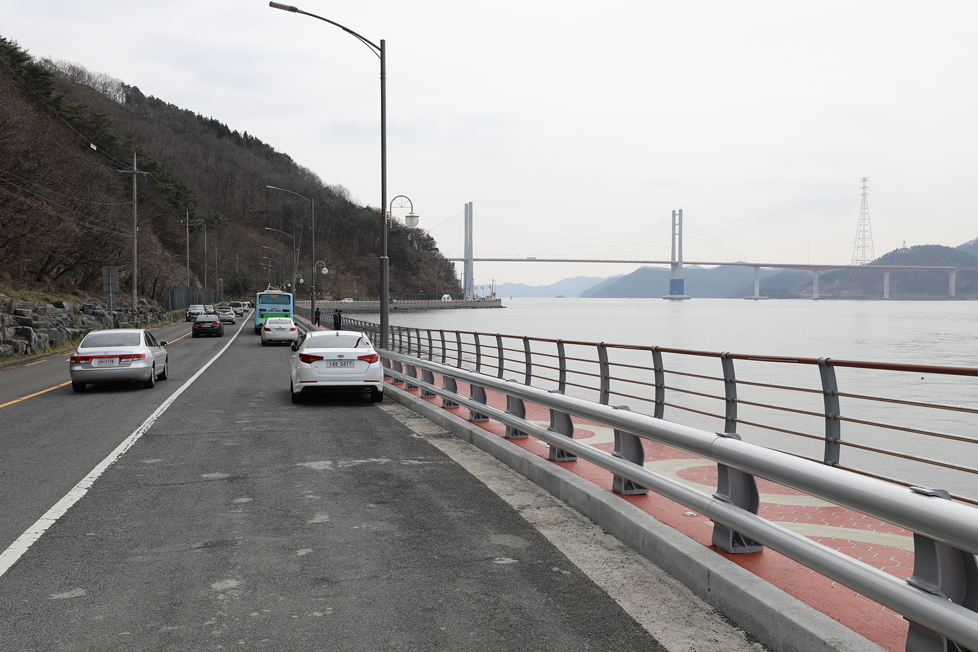 창원시 귀산동 해안도로