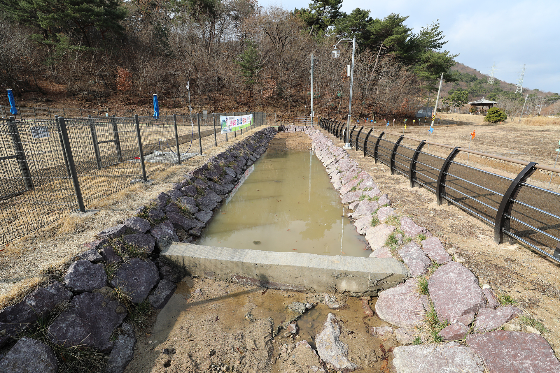 창원 펫빌리지 놀이터