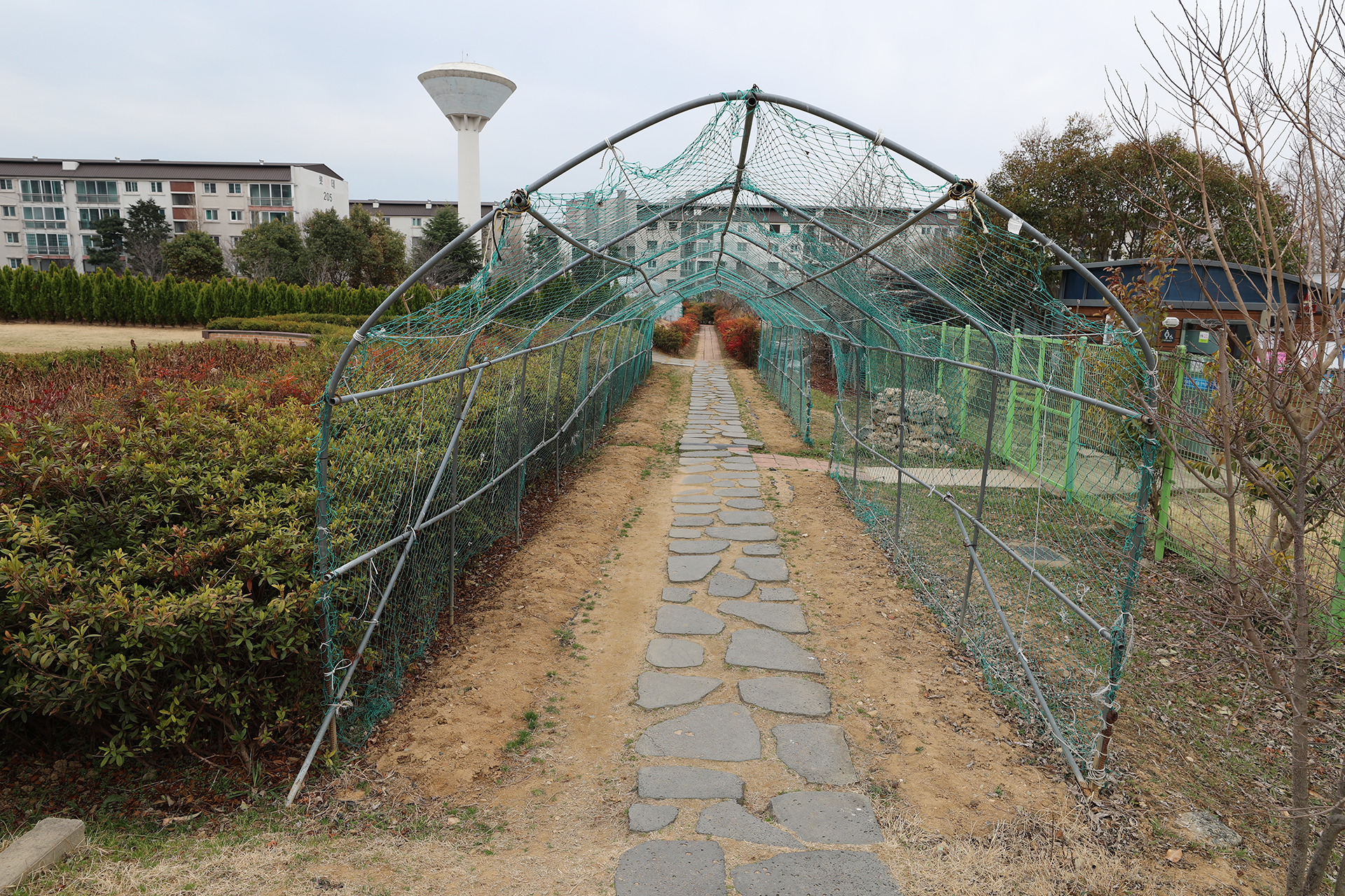 창원시 가로수길 카페거리